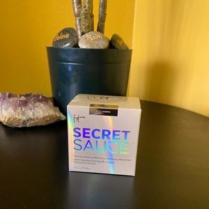 it Secret Sauce Moisturizer 2.5 oz NIB. 3 available, listed separately.